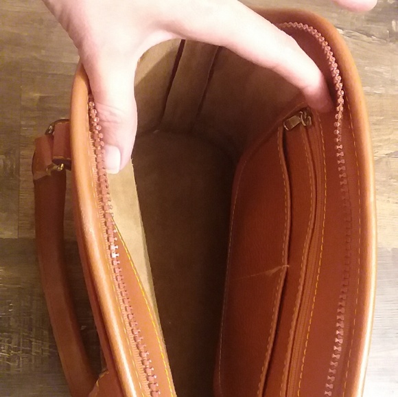 Vintage Dooney and Bourke - Picture 3 of 6